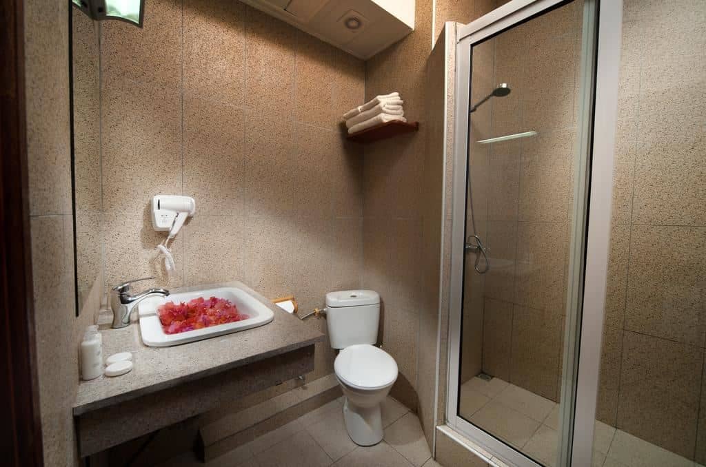 rooms-standard-room