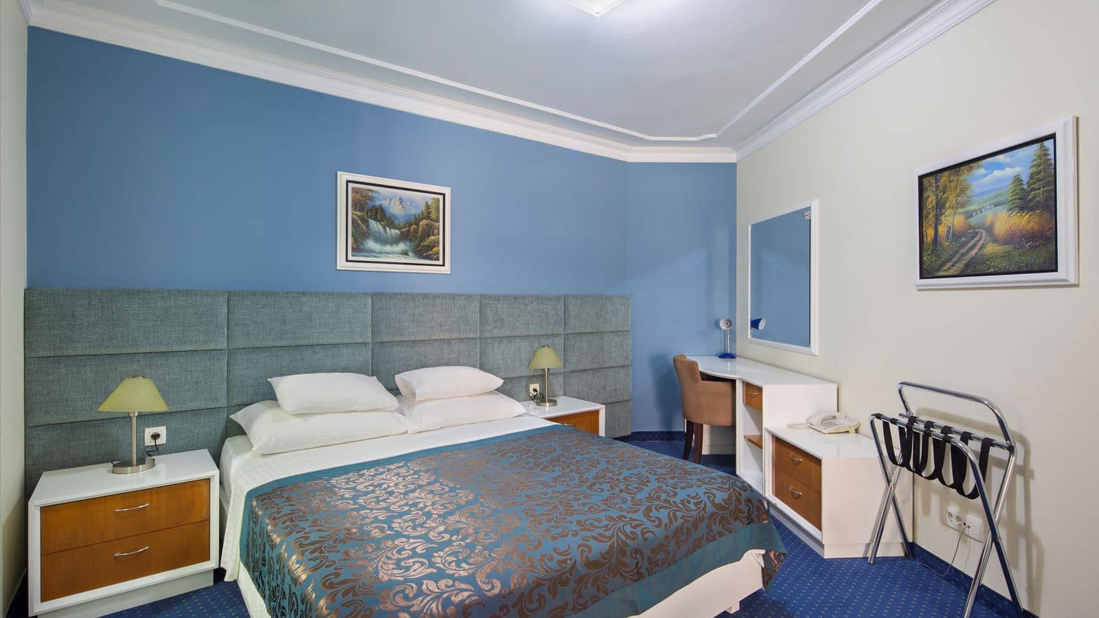 rooms-premium-room