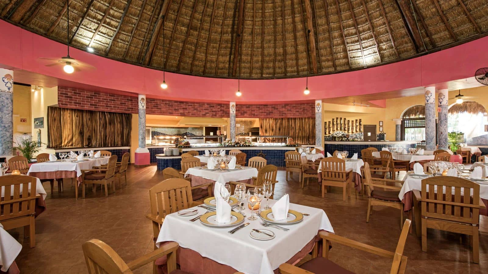 restaurants-la-plaza-fuffet