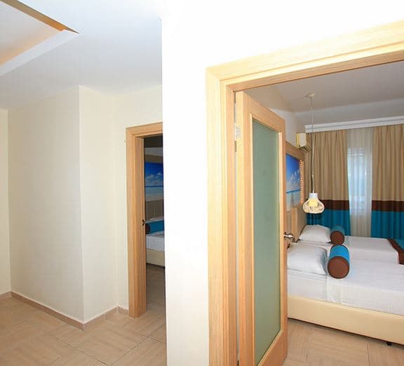 FAMILY ROOM - B Номери