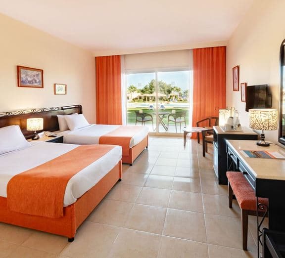 STANDARD POOL VIEW ROOM Номери