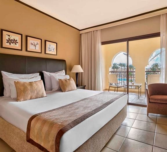 ROOM DELUXE DOOR POOLVIEW Номери