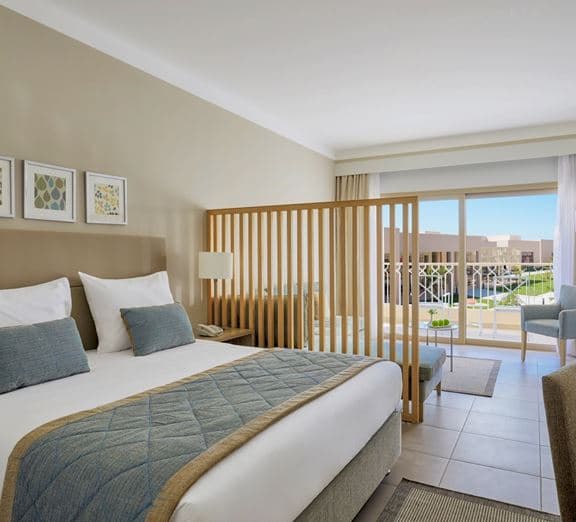 Family Deluxe Seaside view Номера
