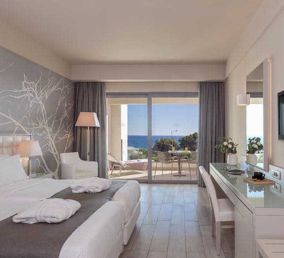 Deluxe Room Sea View Balcony Номери