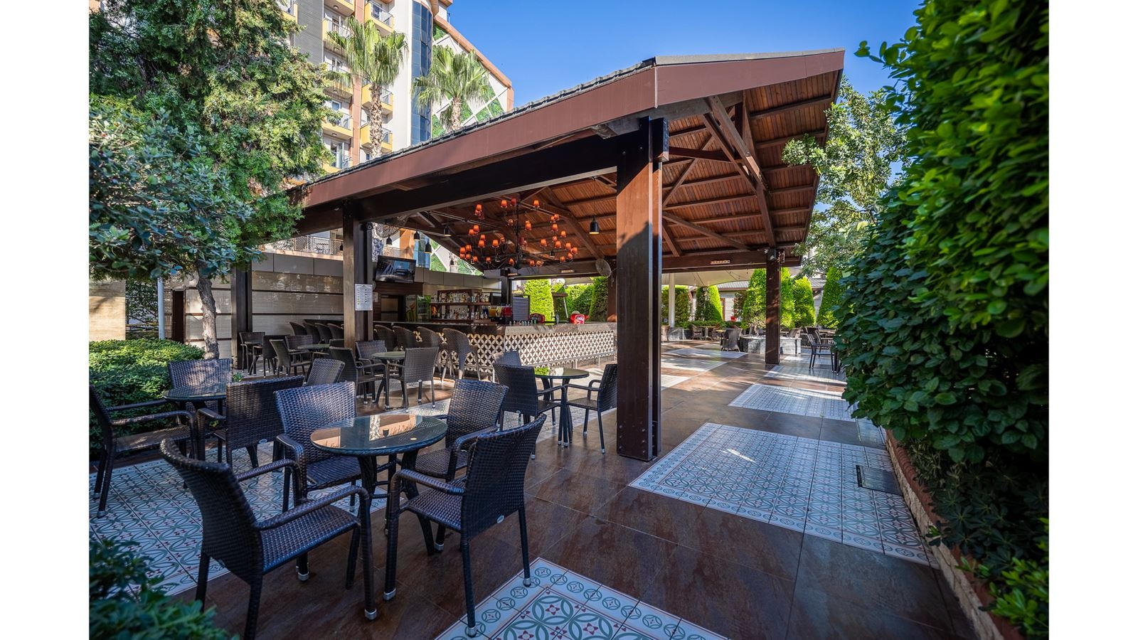 bars-garden-bar