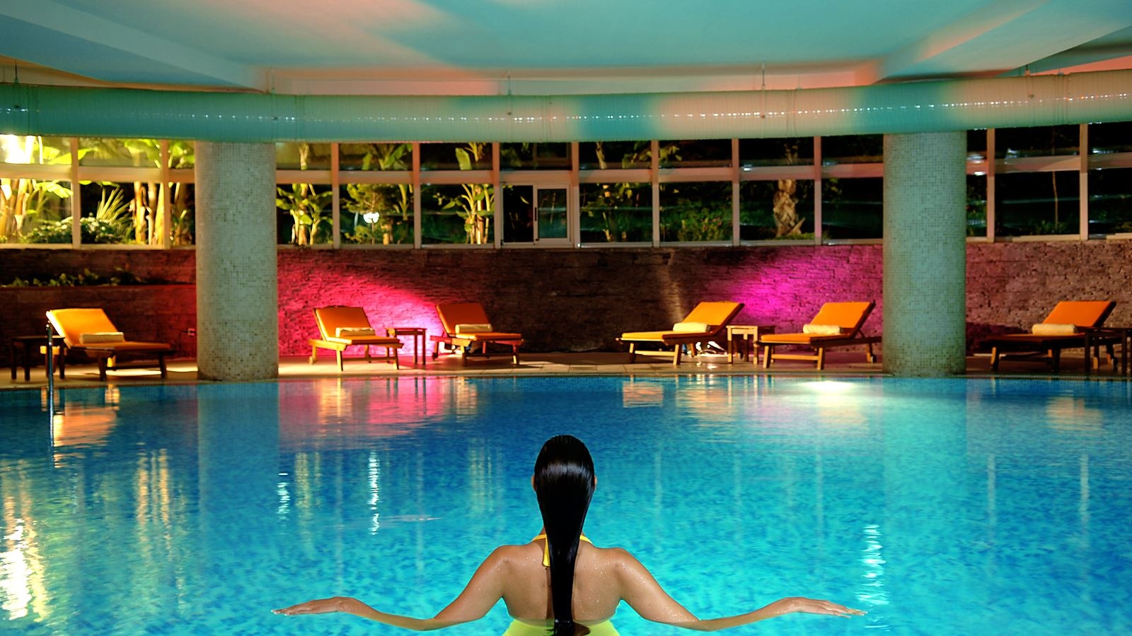 pools-indoor-pool