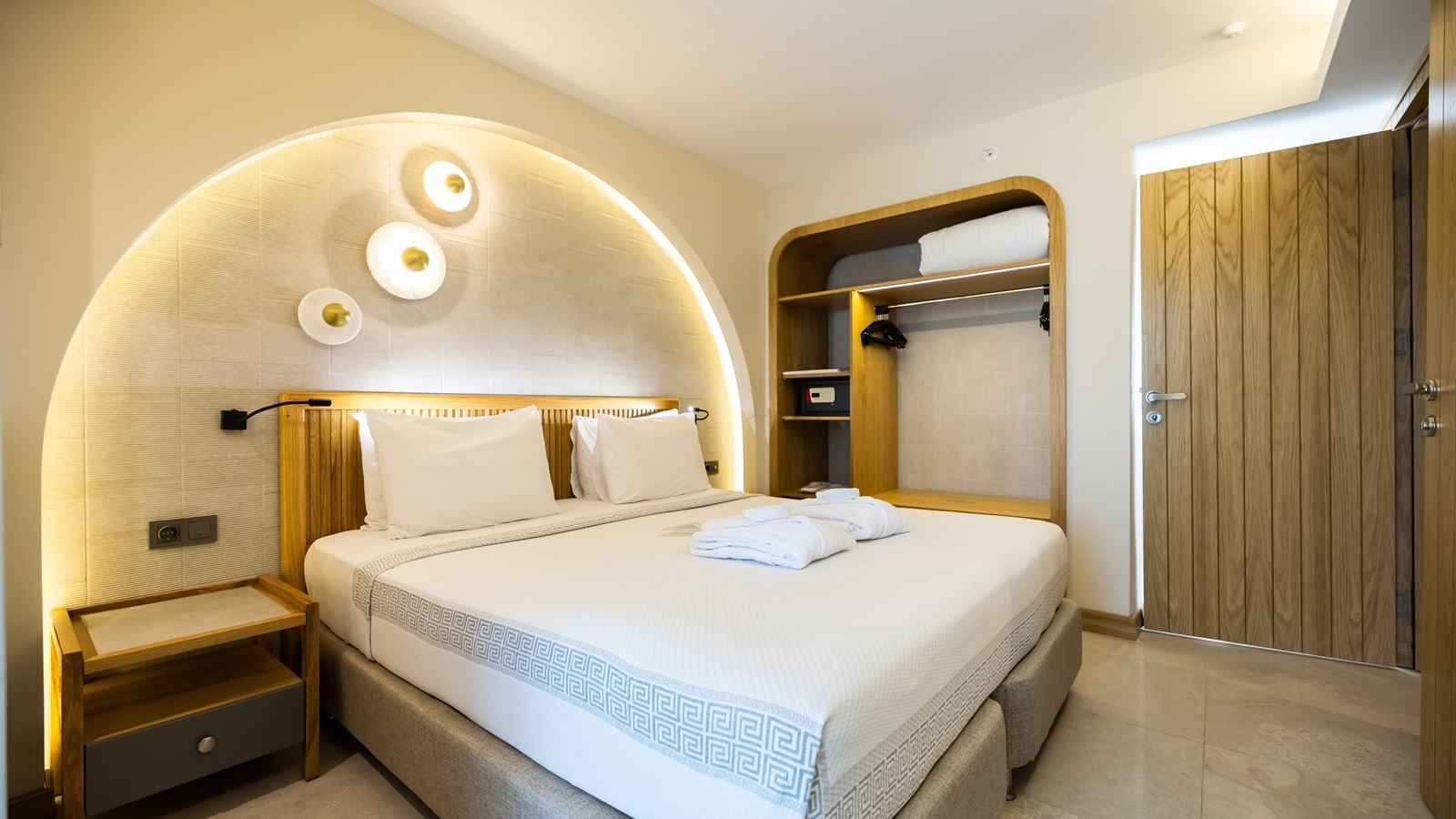 rooms-family-room-3-rooms