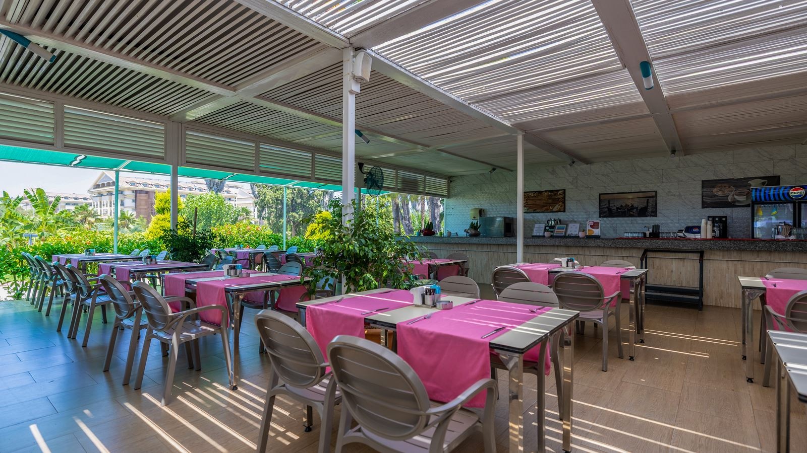 restaurants-snack-bar