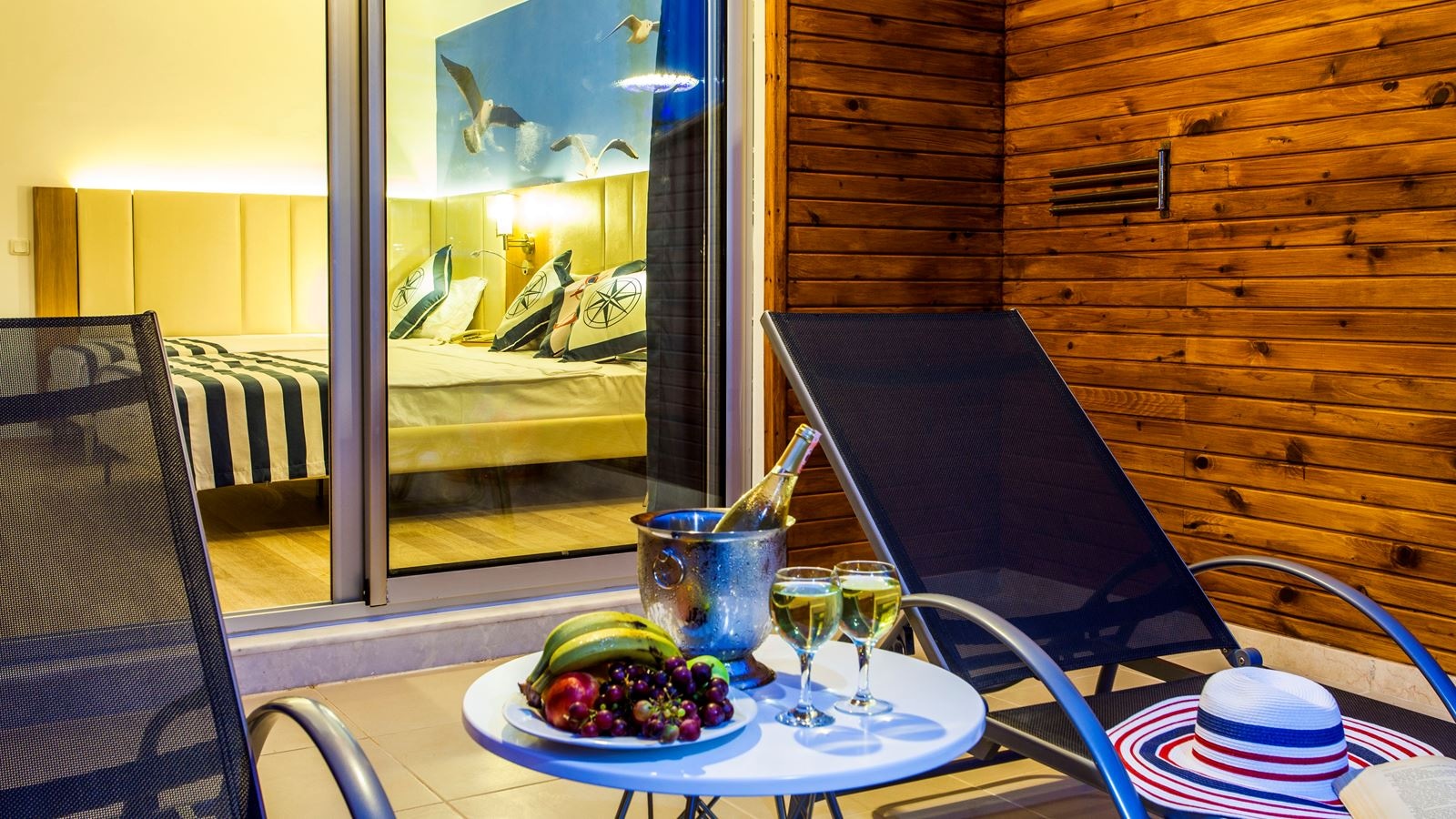 rooms-swim-up-dublex