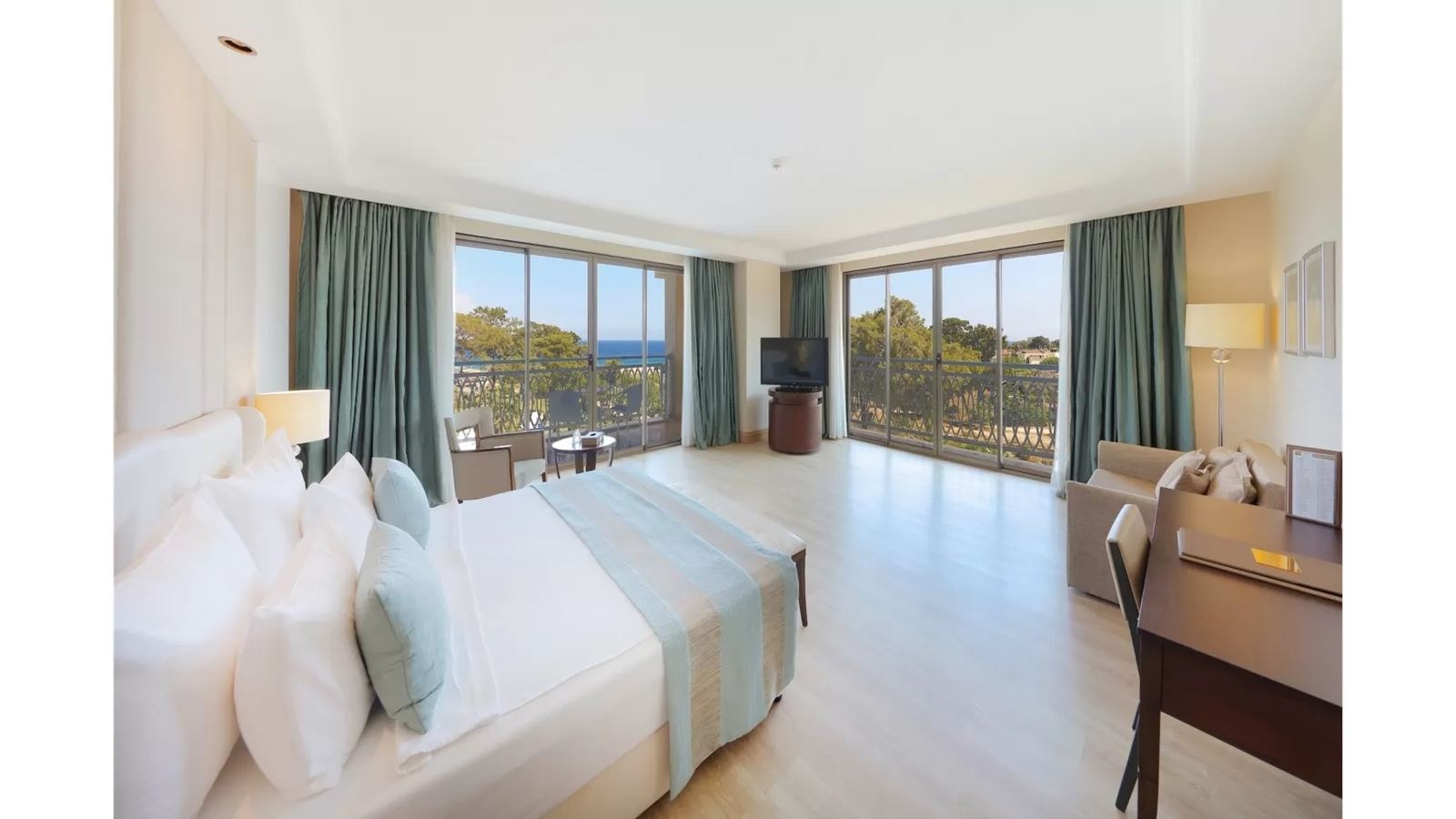 rooms-deluxe-large-side-sea-view-single-use