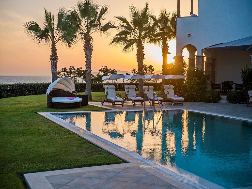 rooms-royal-villa