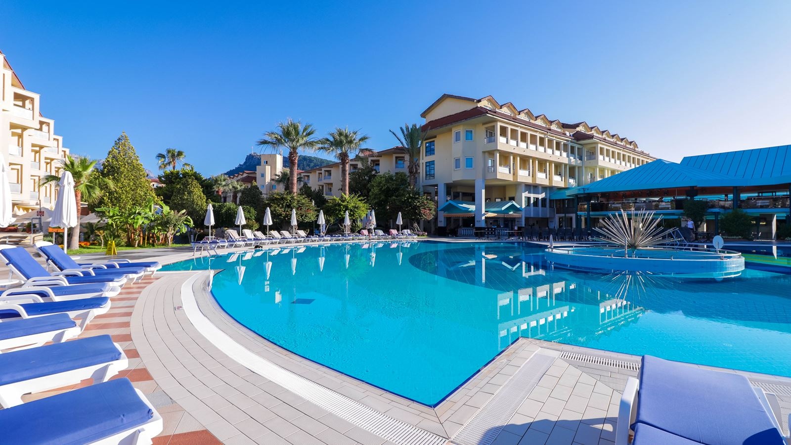 pools-outdoor-pool