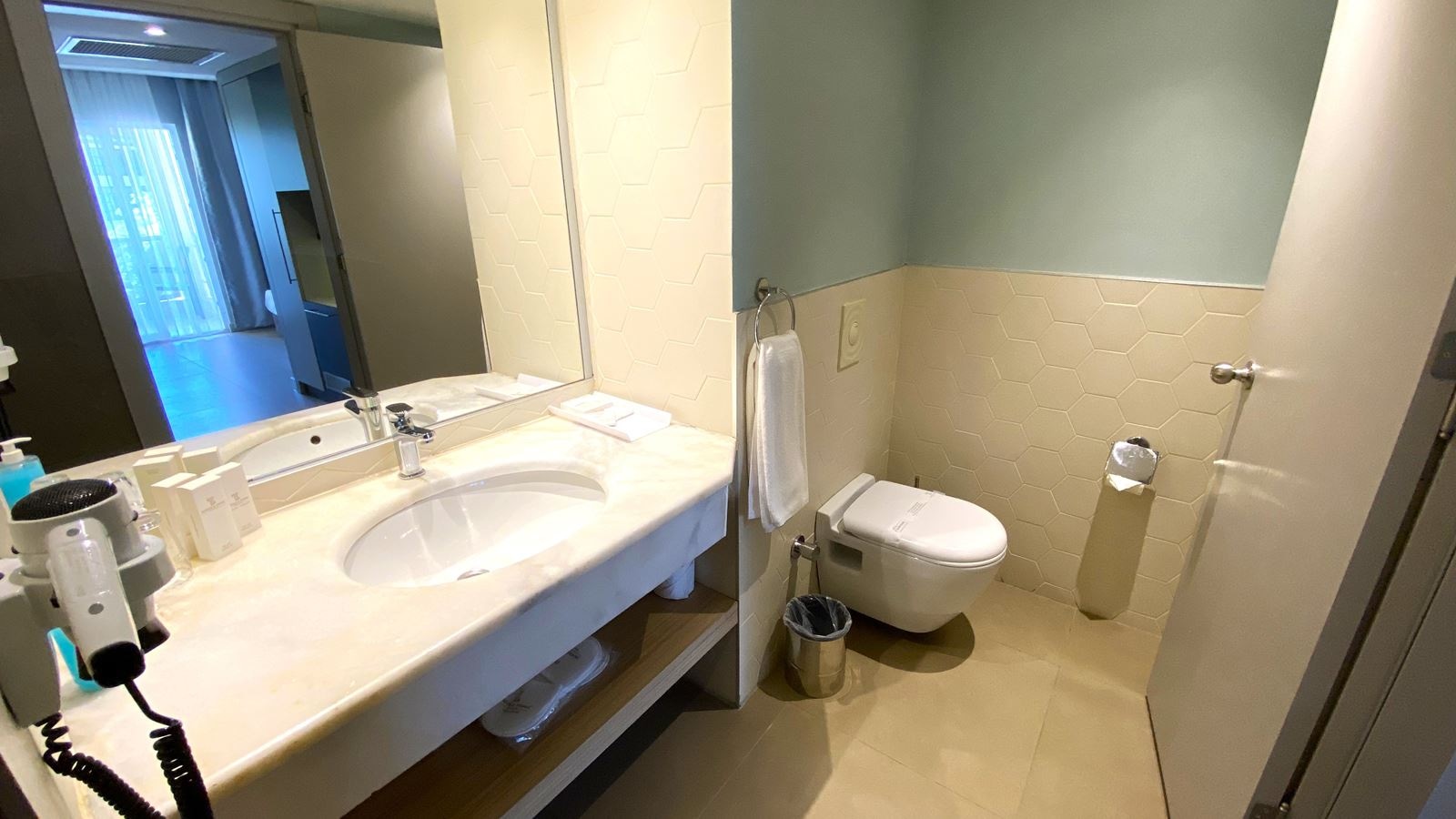 rooms-family-room