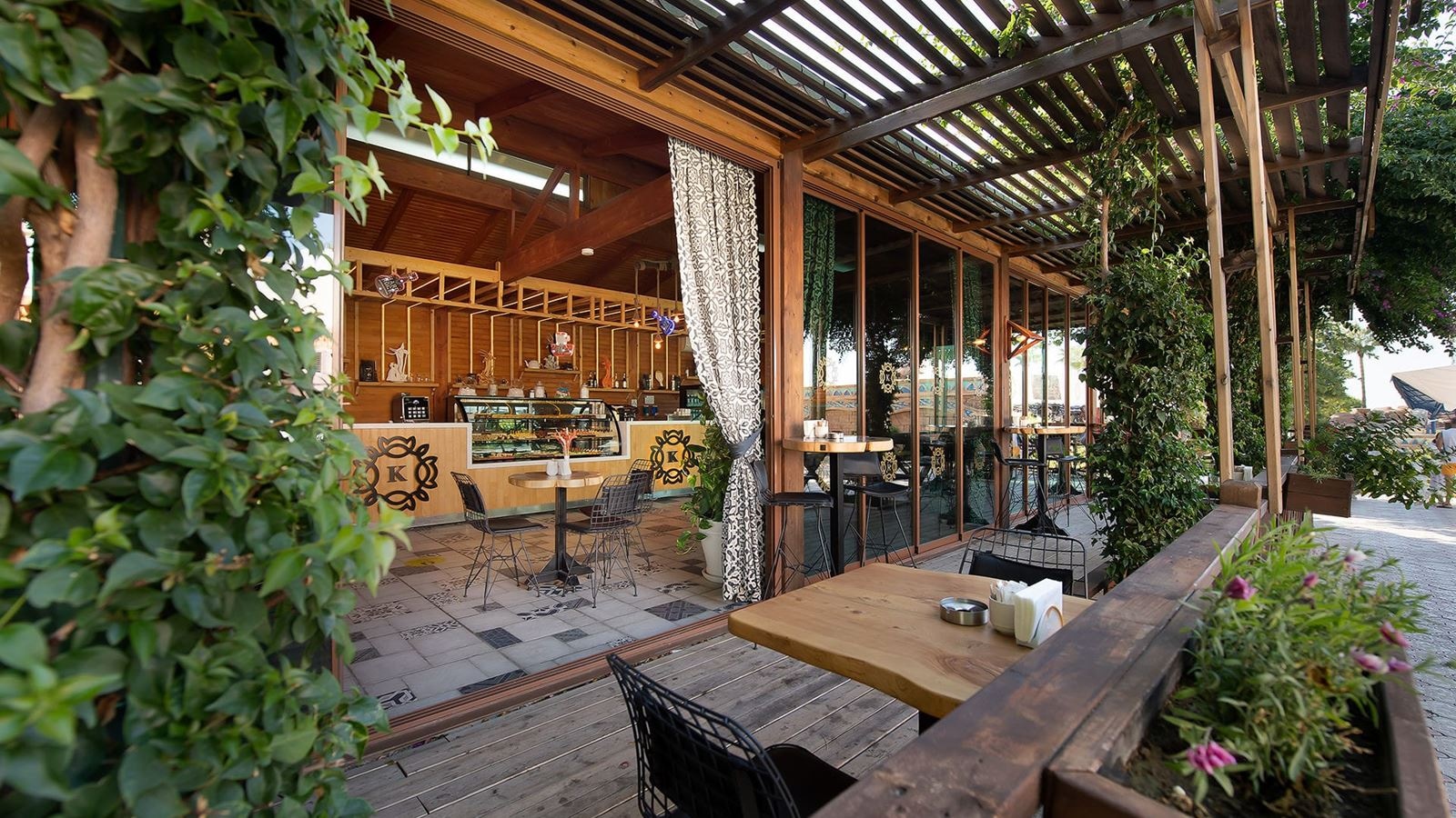 restaurants-hot-patisserie