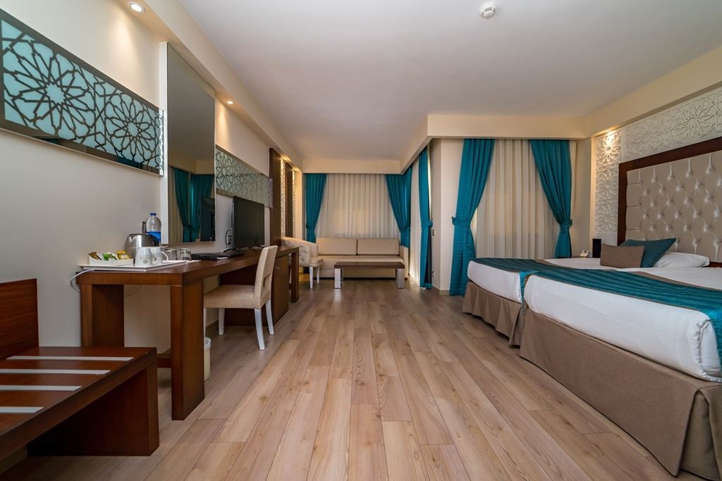 rooms-terrace-room