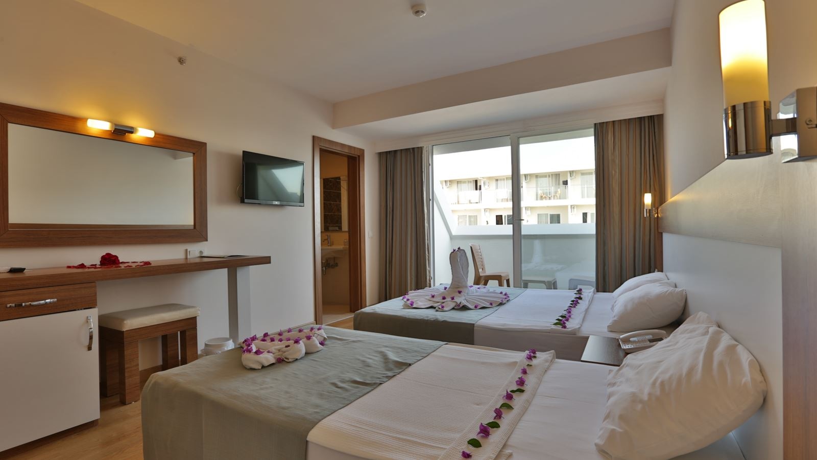 rooms-standard-room