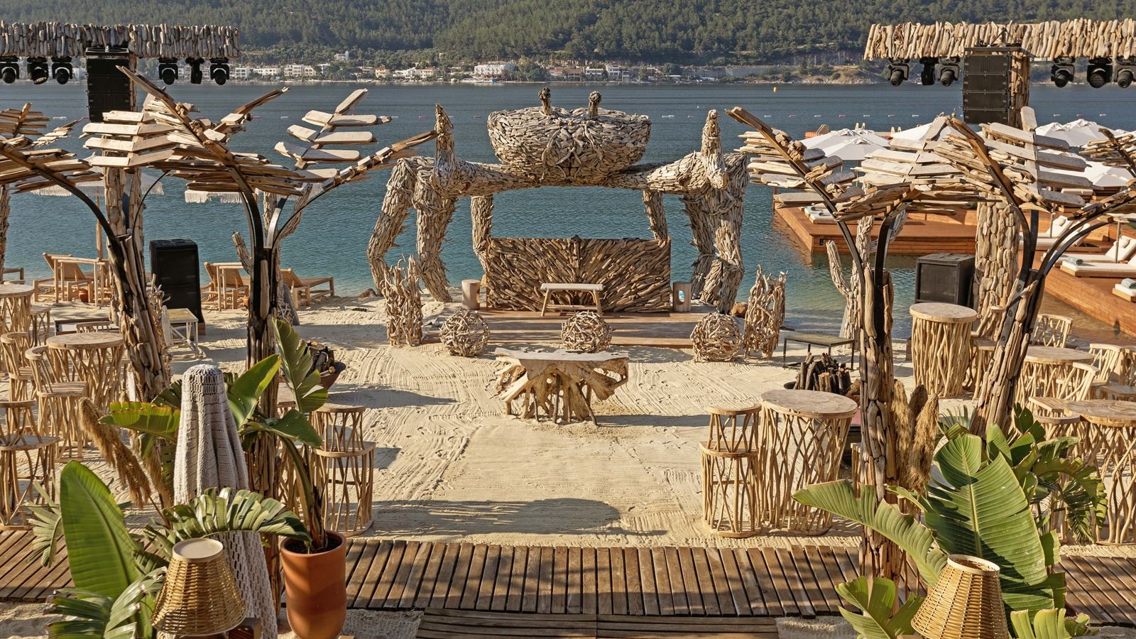 bars-beach-bar