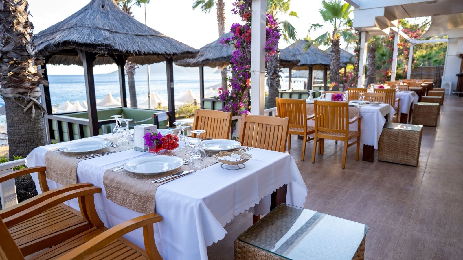 restaurants-main-building