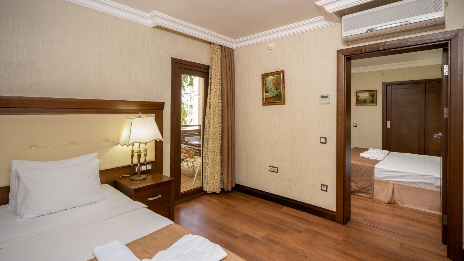 rooms-club-family-room