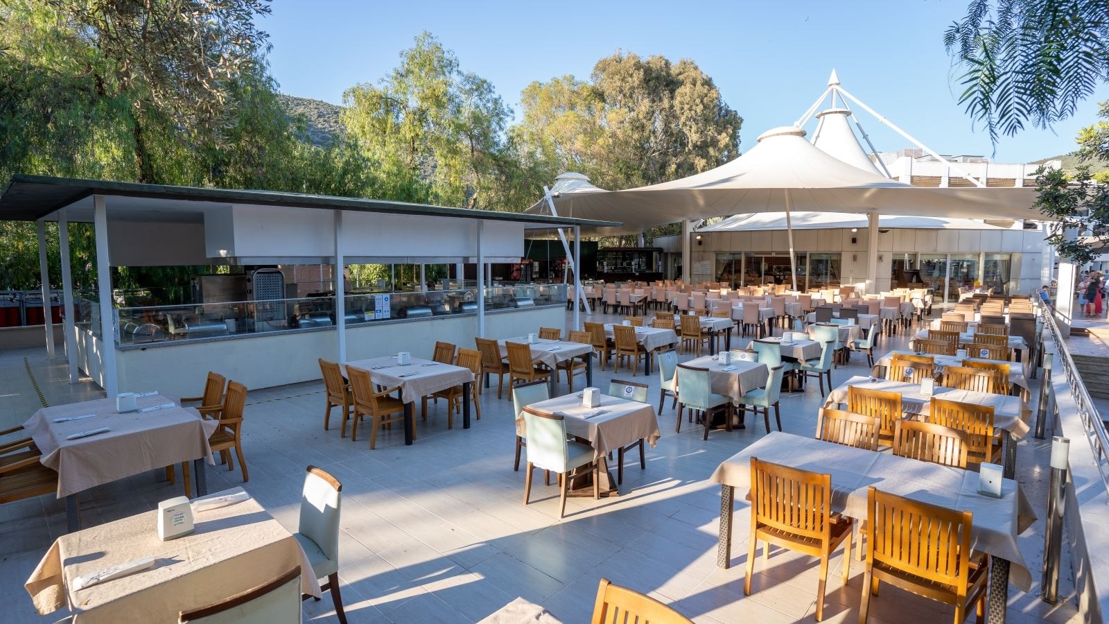 restaurants-main-building