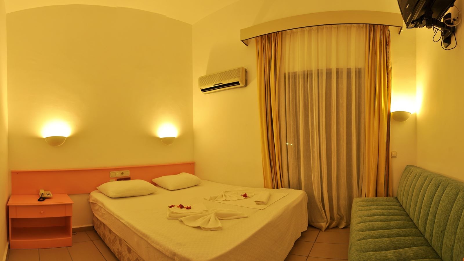 rooms-standard-room