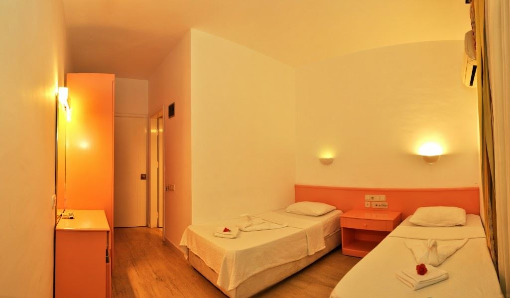 rooms-standard-room