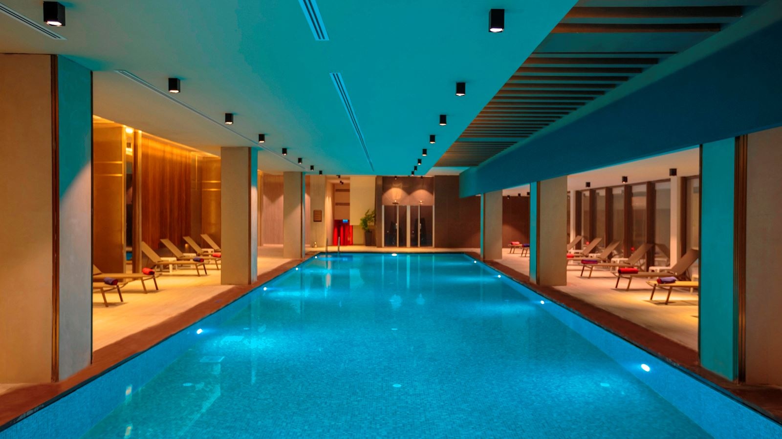 pools-indoor-pool