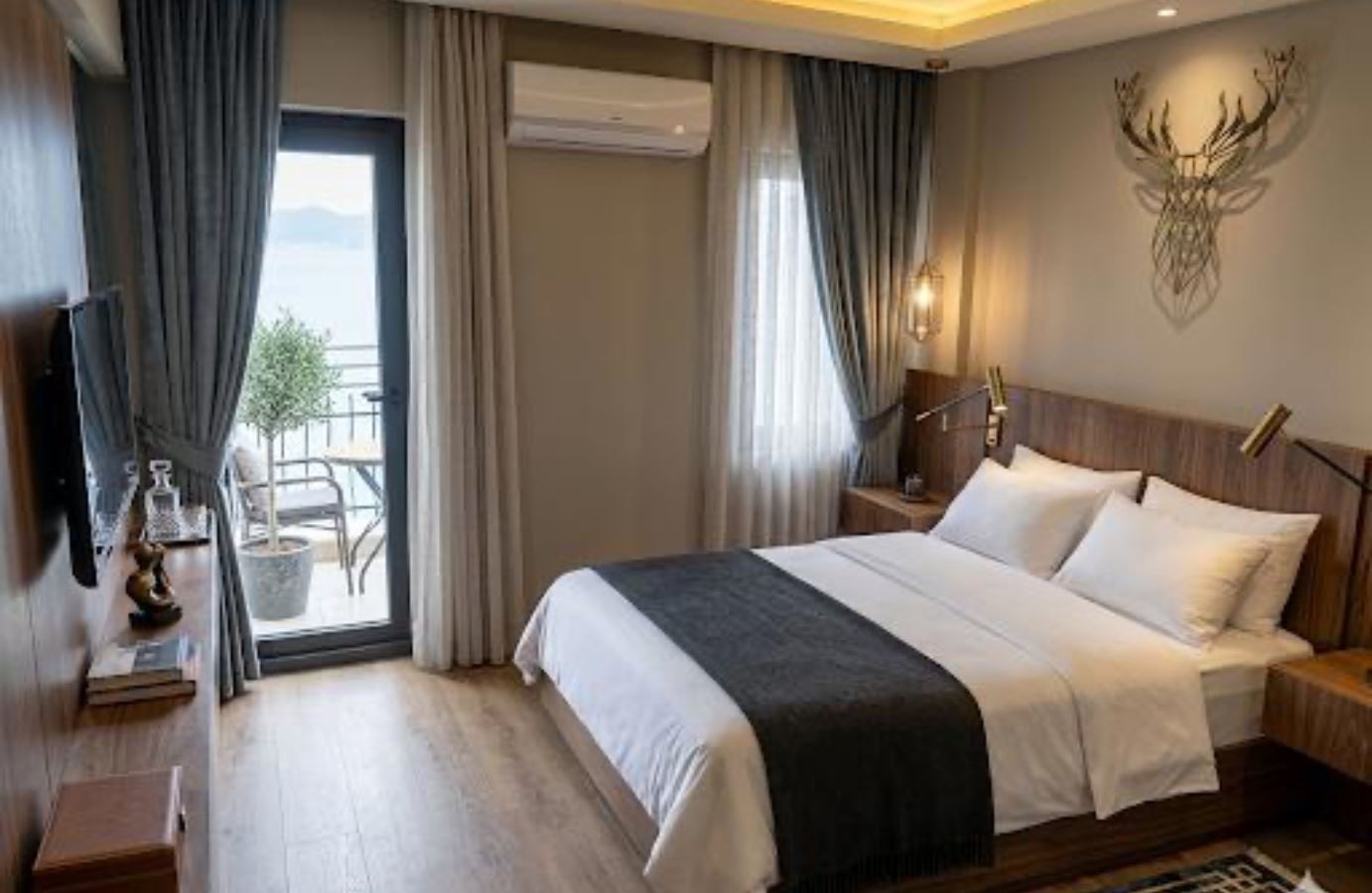 rooms-sea-view-room