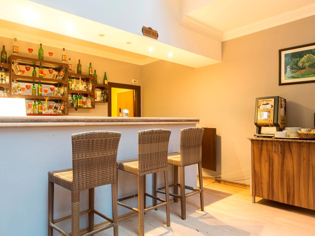bars-lobby--bar