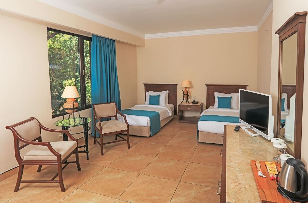 rooms-standard-garden-view