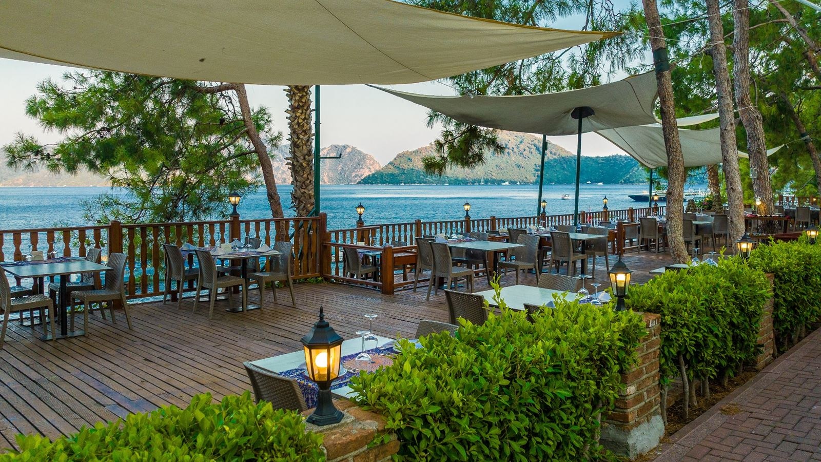 restaurants-