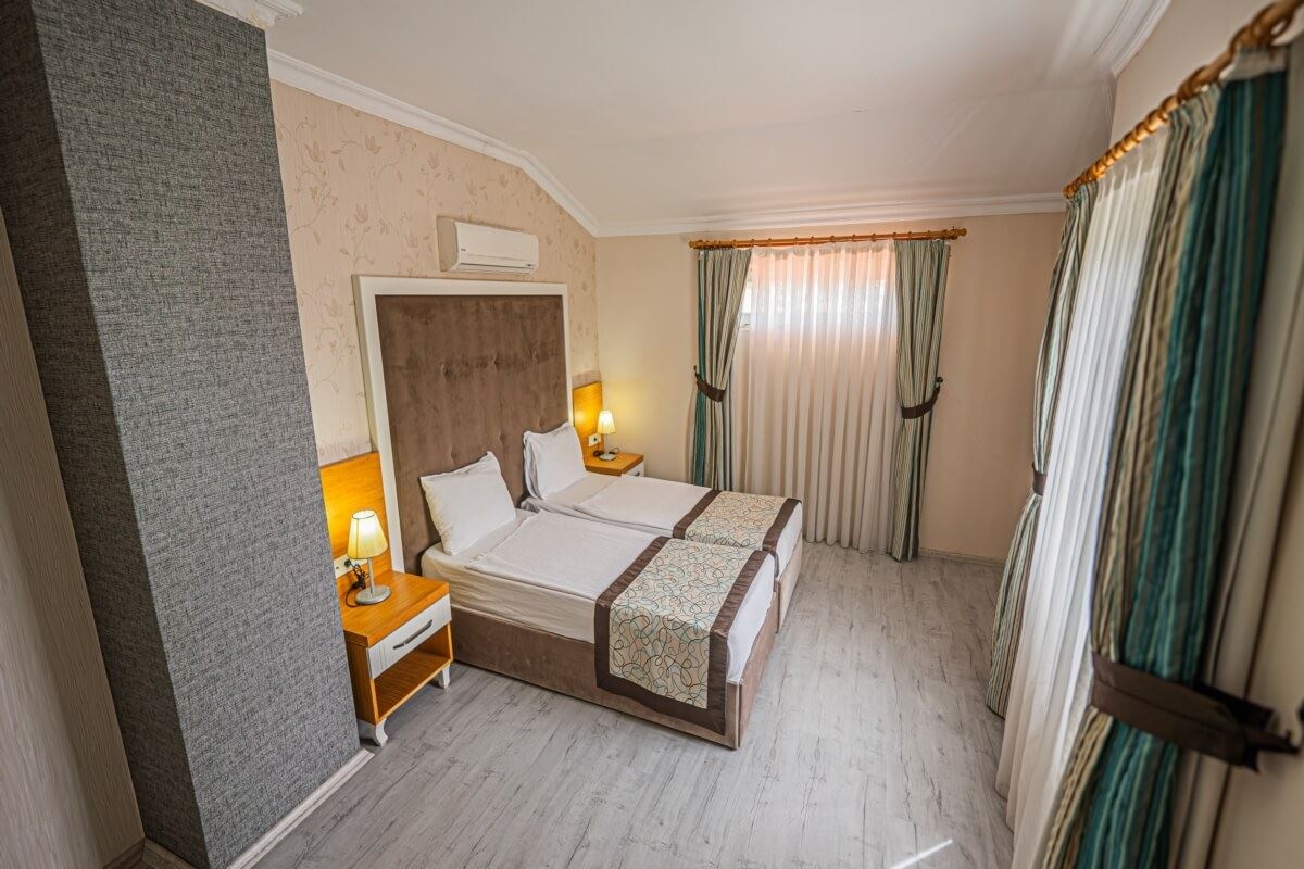 rooms-standard-room