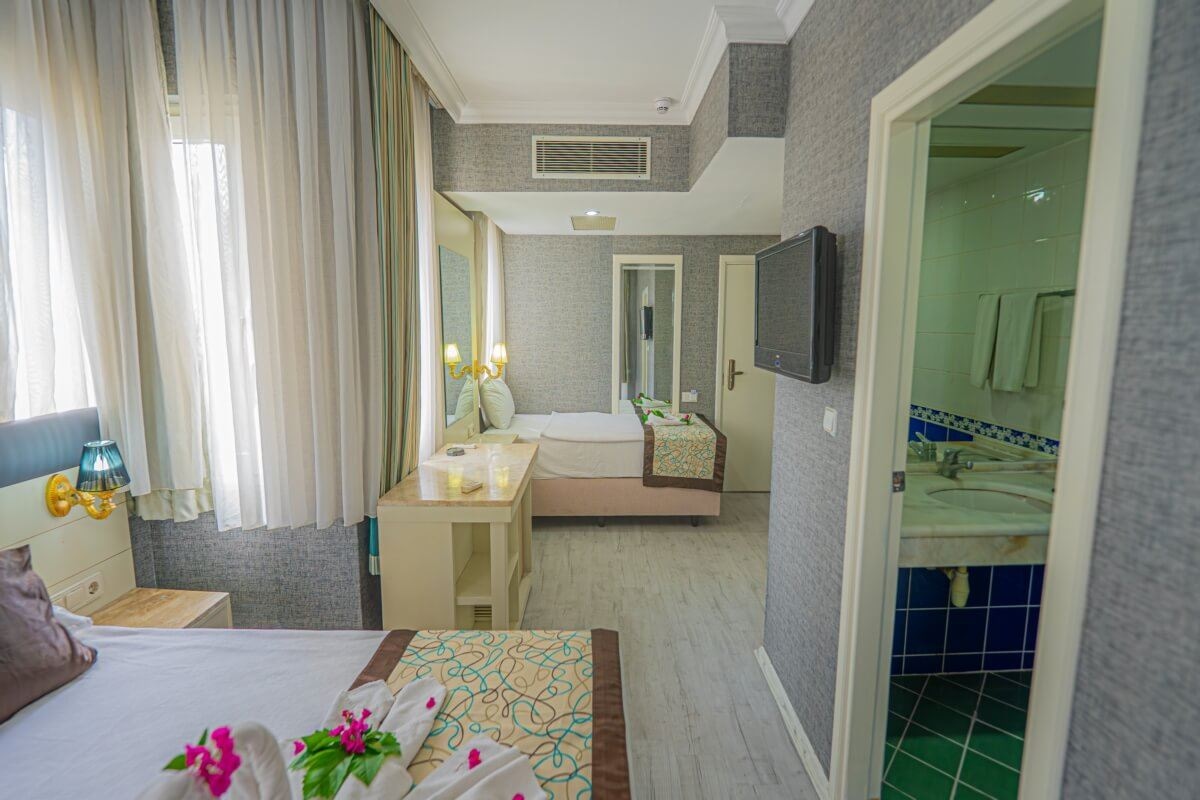 rooms-family-room