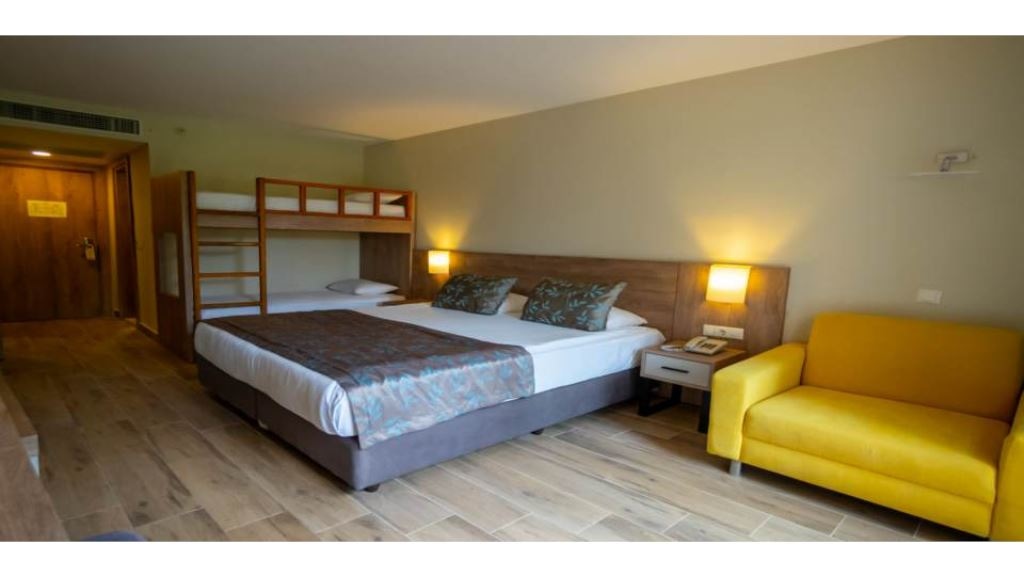 rooms-standard-bunkbed-room