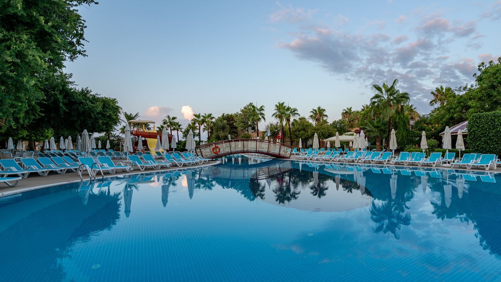 pools-outdoor-pool