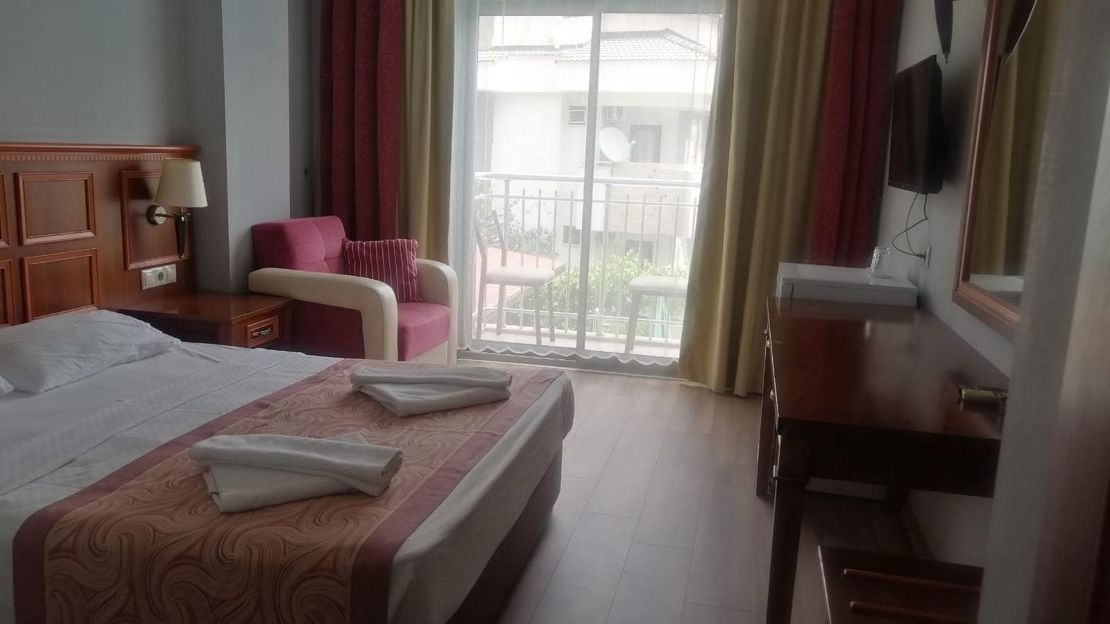 rooms-standard-room