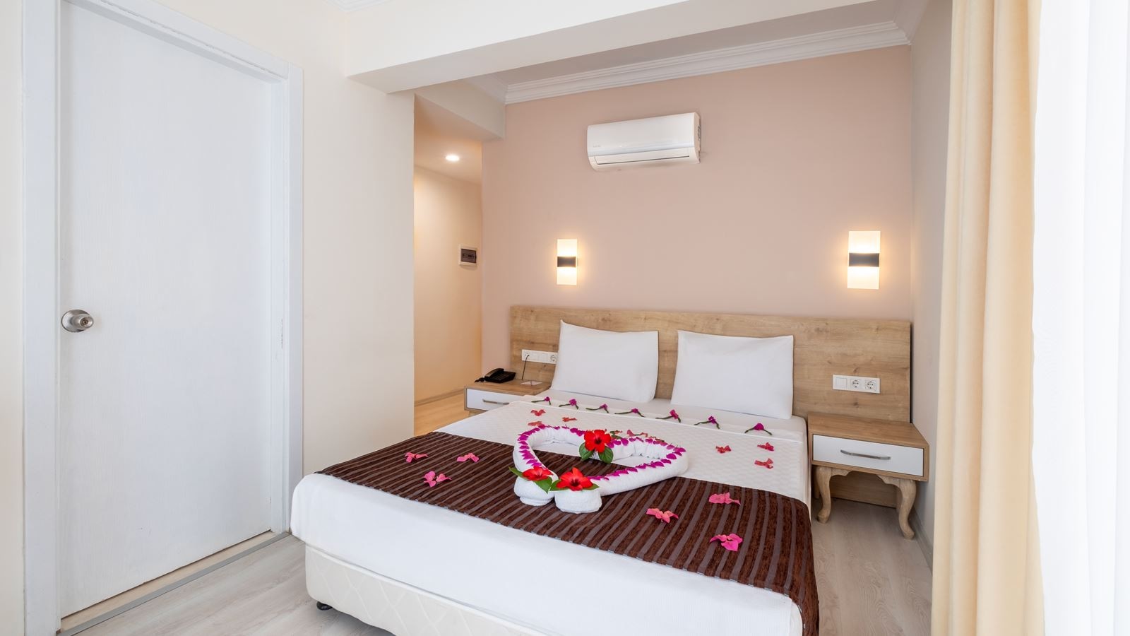 rooms-standard-room