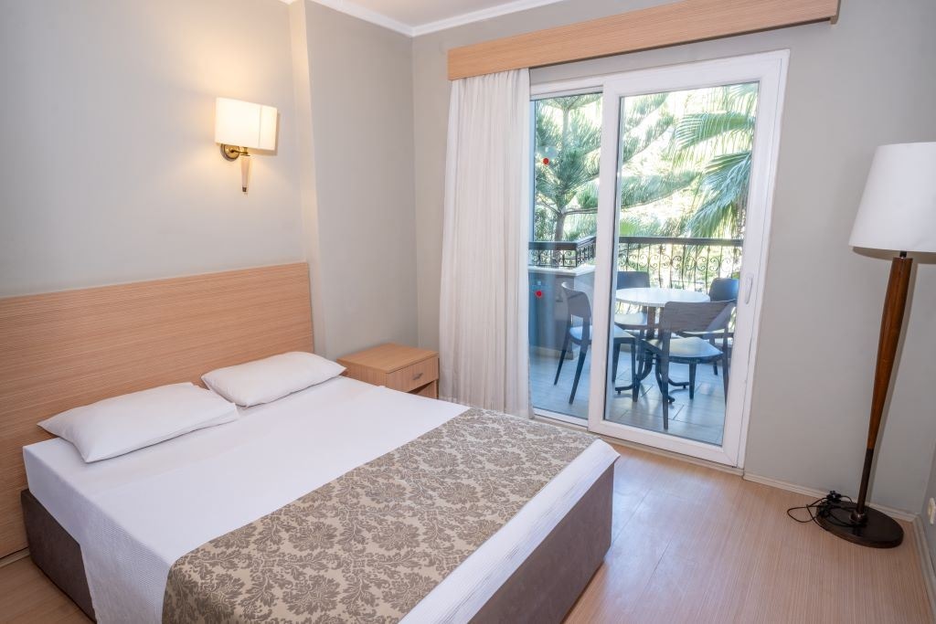 rooms-family-room-2-bedrooms