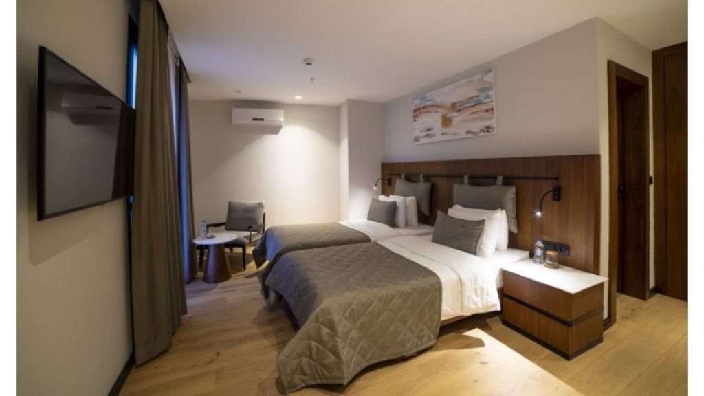 rooms-grand-suit
