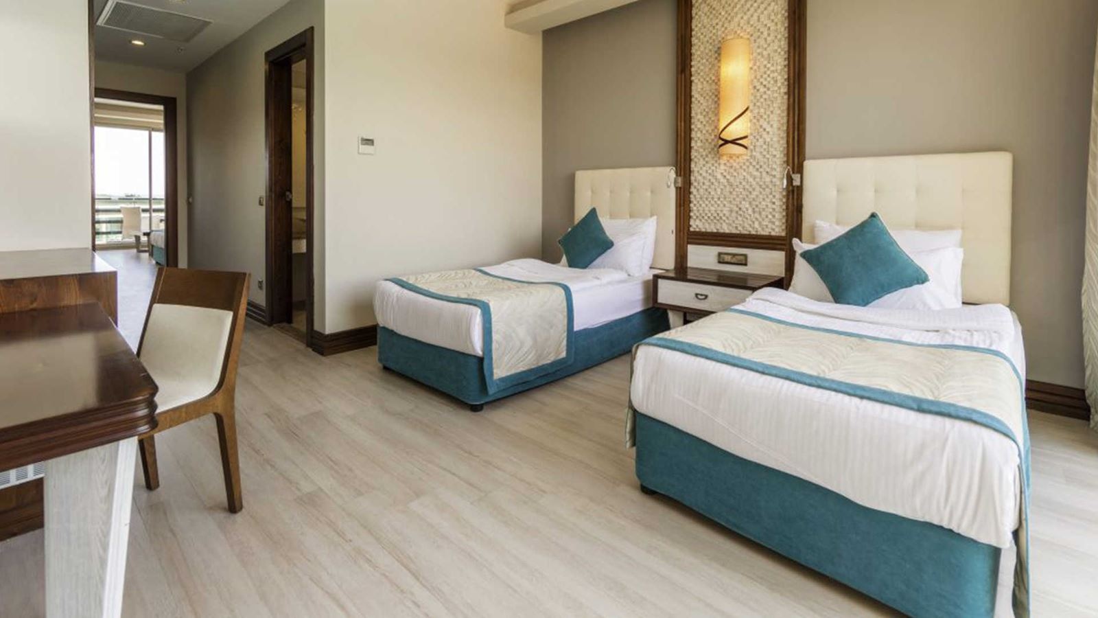 rooms-suite-superior-lagoon-for-family