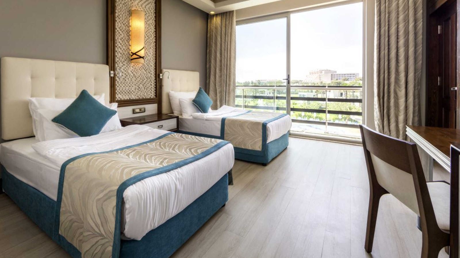 rooms-suite-superior-lagoon-for-family