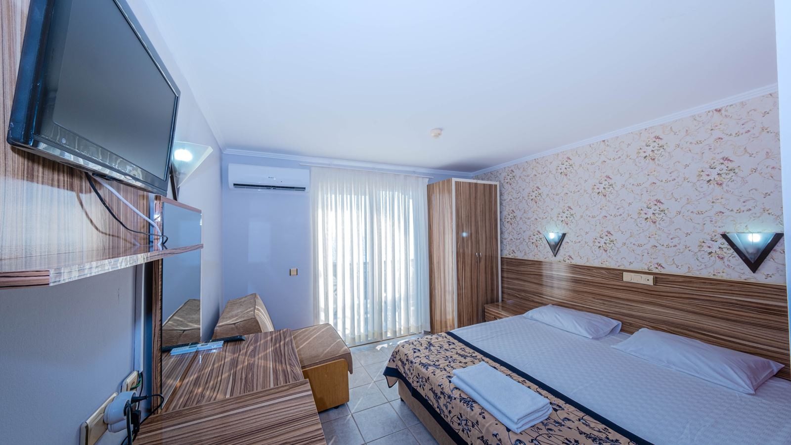 rooms-standard-room