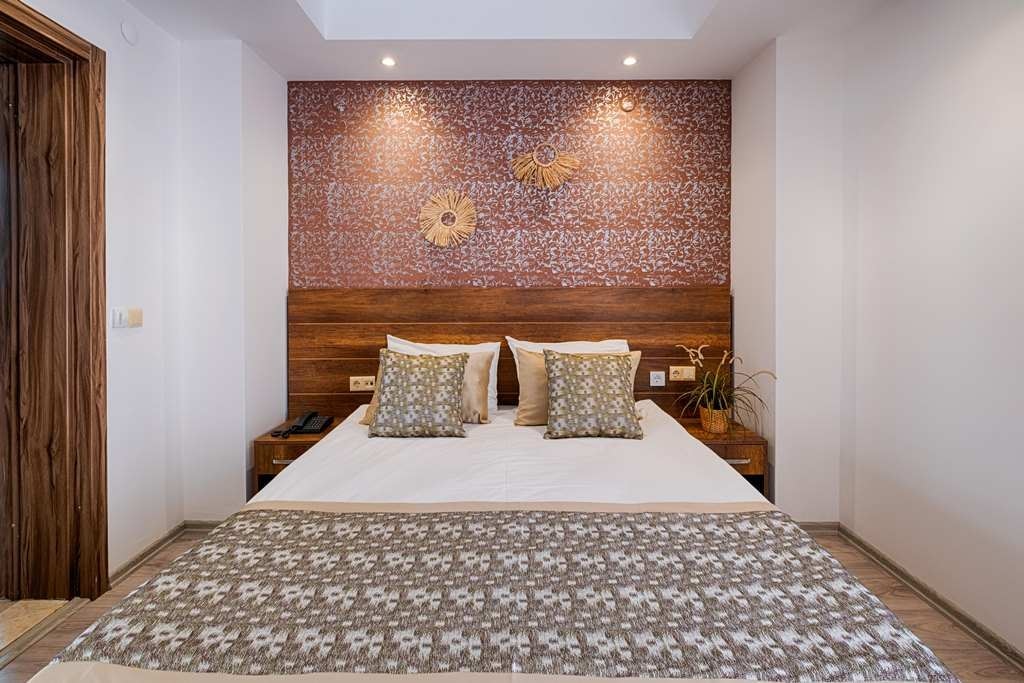 rooms-garden-room