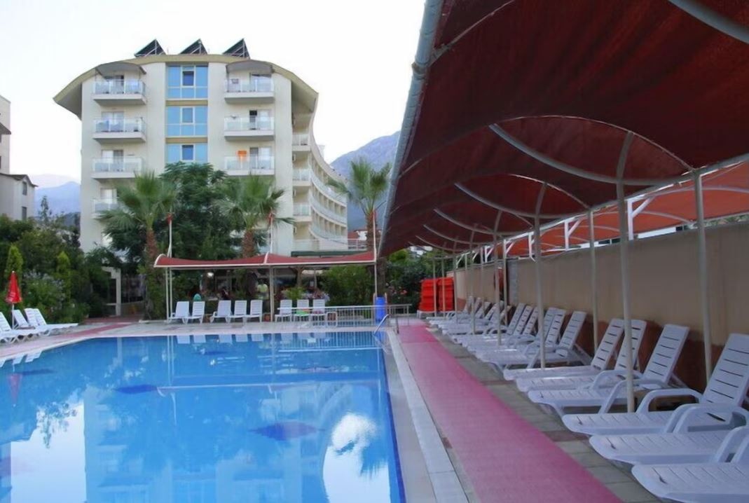 pools-outdoor-pool