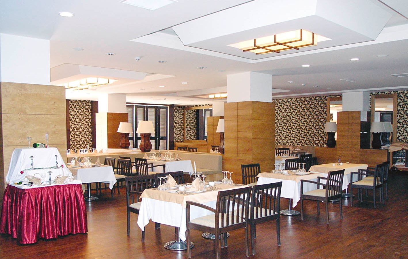 restaurants-main-restaurant