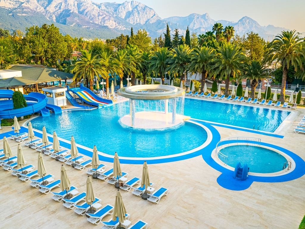 pools-outdoor-pool