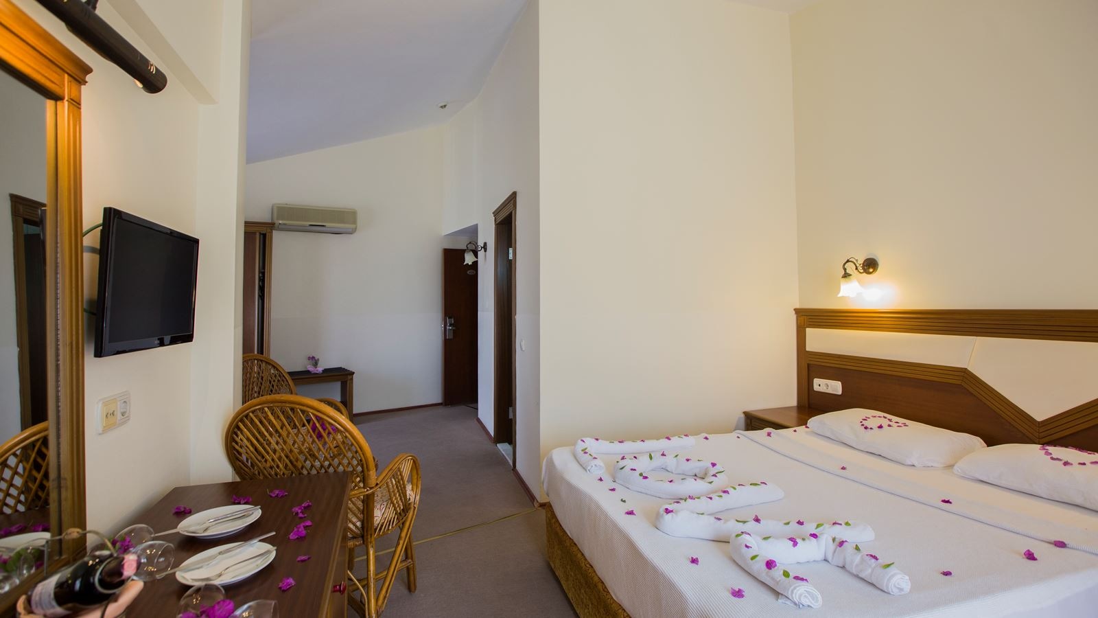 rooms-standard-room