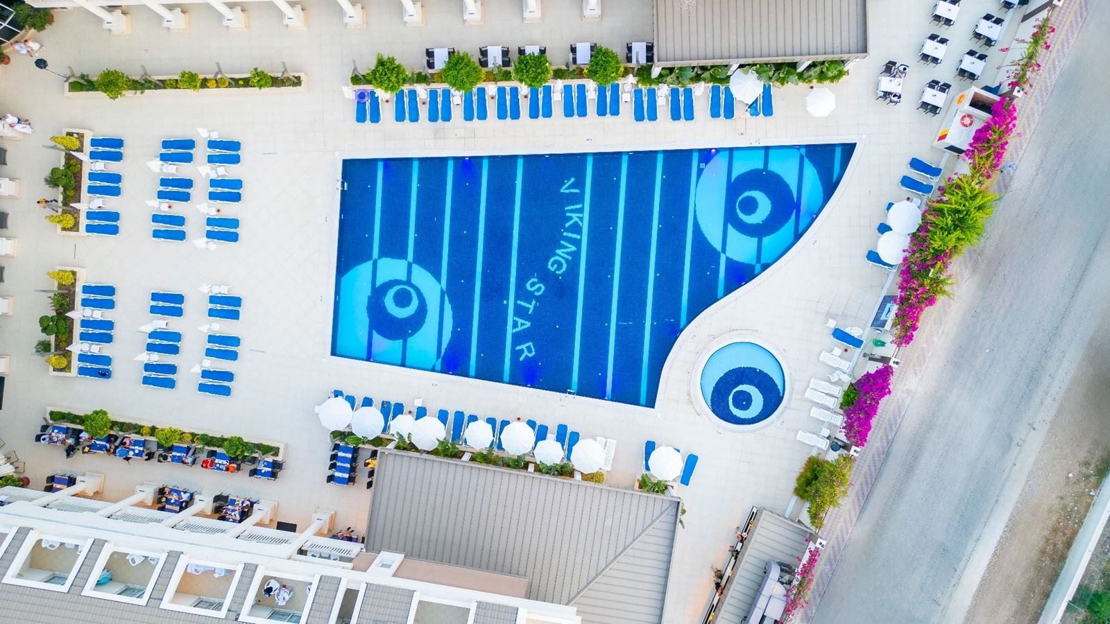 pools-outdoor-pool