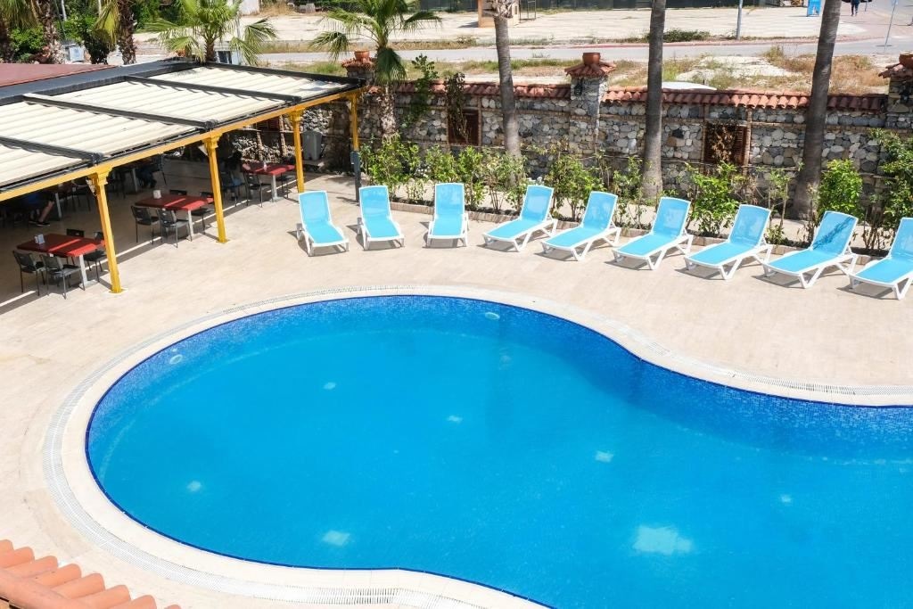 pools-outdoor-pool