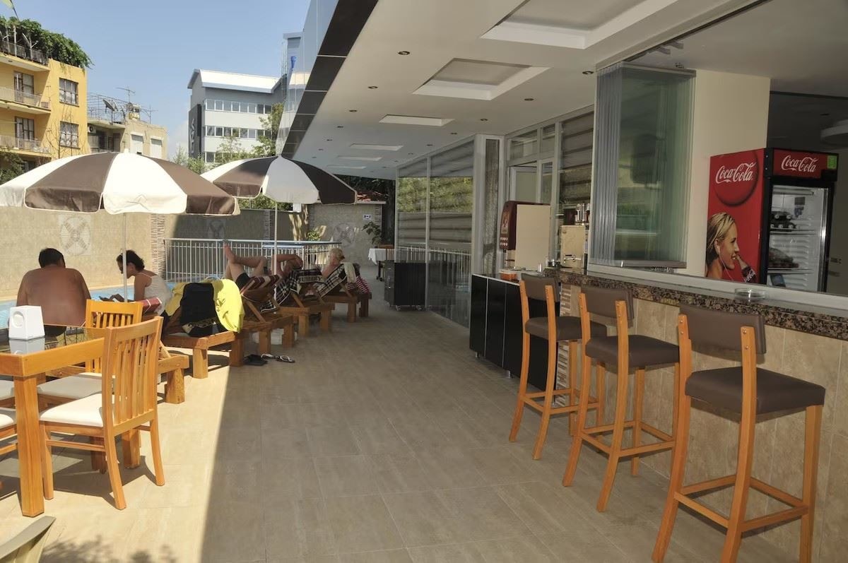 bars-pool-bar